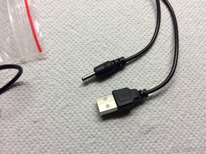 DOBÍJECÍ USB KABEL PRO STARŠÍ TELEFONY NOKIA - 3