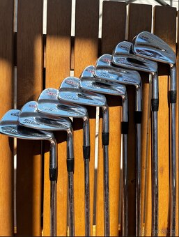 PRODÁM železa Titleist 695MB - 3