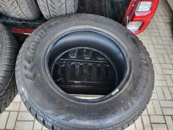 Goodyear Ultragrip+ 265/65r17 112T - 3