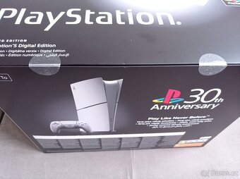 PlayStation 5 30th Anniversary Limited - 3