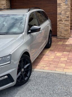 Octavia RS - 3