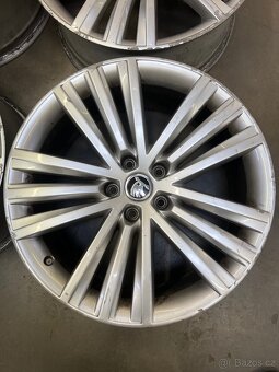 5x112 R19 Škoda Sirius - 3