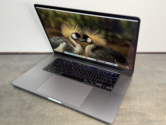 MacBook Pro 16'' 2019 i7 / 16GB / 512GB SSD / Space Gray - 3