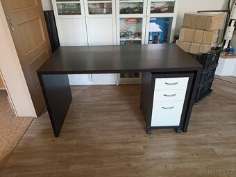 Stůl a zásuvky pojízdné IKEA - 3