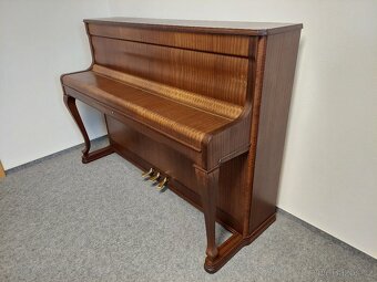Možnost půjčení pianina Lanškroun, značka Weinbach-PETROF - 3