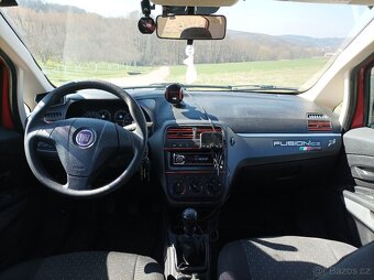 Prodám Fiat Punto 1.2 benzín, 48 Kw, r. v. 2007 - 3