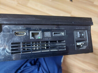 PlayStation 3 FAT - CECHG04, Piano Black, bez příslušenství - 3