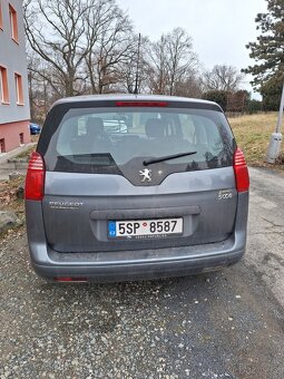 Peugeot 5008 - 3