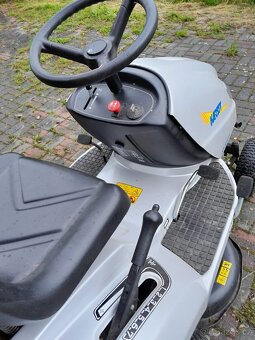 sekačka, zahradní traktor, motor Brigss ,traktůrek - 3