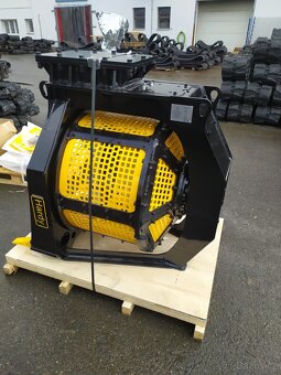 BUBNOVÁ TŘÍDÍCÍ PROSÉVACÍ LOPATA HARDY 5-9t - 3