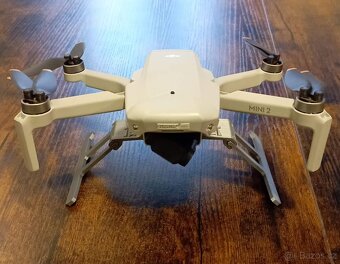 Dron DJI Mini 2 Fly More Combo - 3