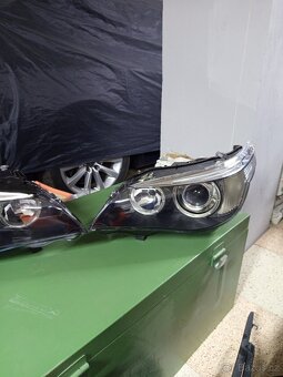 Predni svetla BMW E60 ,E61 - 3