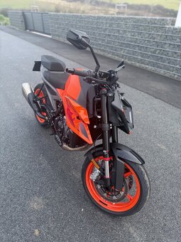 KTM 990 DUKE 2024 - 3