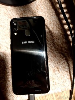 Galaxy A20e 3GB/32GB - 3