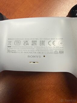 ovladac Play Station 5 - 3