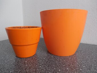 obaly na květiny  14 ks - různé velikosti, barvy a materiály - 3