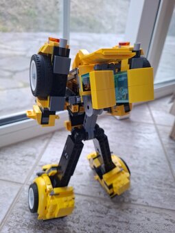 Lego 10338 Bumblebee - 3