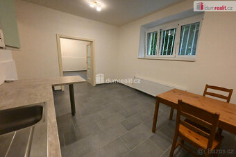 Pronájem bytu - ateliért 2+kk 37 m2 Praha 9 Prosek Na Stráži - 3