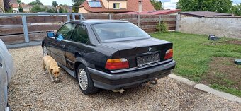 BMW E36 318is coupe - 3