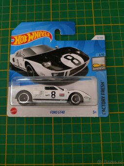 Hot wheels - 3