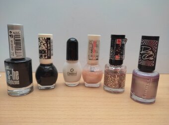 Laky na nehty, 13ks za 200,- - 3