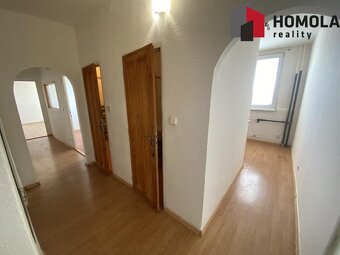 Velký byt 4+1, 94m2, s lodžií. - 3