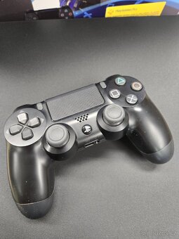 Playstation 4 Pro 1TB - 3