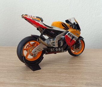 Nicky Hayden 1:18 MotoGP - 3