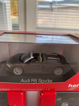 Herpa 1:43 Porsche 911 Audi R8 - 3