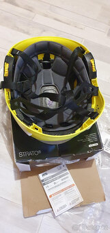 Horolezecká Petzl přilba Strato Hi Vision 53/63 TOP Stav - 3