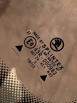 Nové přední sklo Škoda FELICIA zelené s pruhem - 3