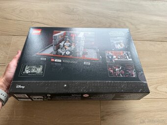 LEGO Star Wars 75339 Death Star Trash Compactor Diorama - 3