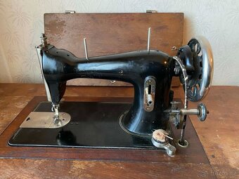 Šicí stroj Athene - 3
