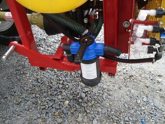 Postřikovač do vinic a sadů - 3