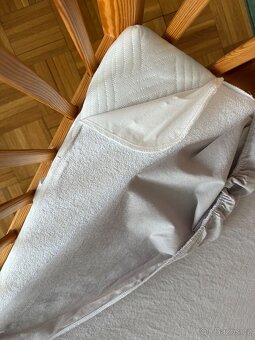 Dřevěná kolébka na kolečkách - 3