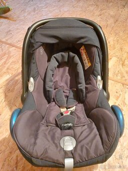 Autosedačka Maxi cosi CabrioFix 0+ - 3