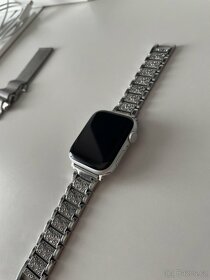 Apple Watch SE 2022 44mm - 3