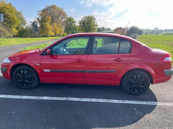 Renault Mégane II 1.6 16v sedan - 3
