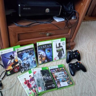 Herní konzole Xbox 360 Slim 7 her 250gb HDD + 2 ovladače a - 3