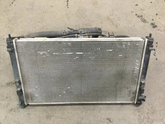 Peugeot 4007 2,2 Hdi - ventilátory + chladič. - 3