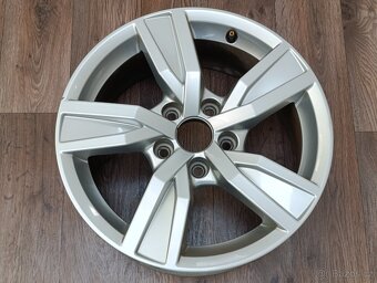 5x112 Audi A4 7Jx16 ET35 číslo 8W0601025A s1 alu disky - 3