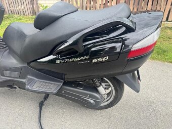 Suzuki Burgman 650 - 3