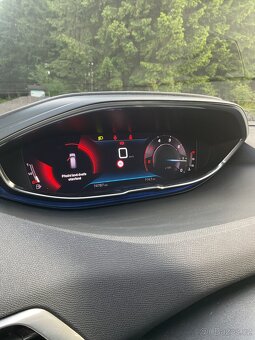 Peugeot 5008 1,5 HDI ALLURE - 3