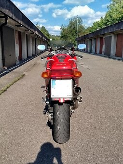 Honda VFR 750 - 3