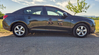 Chevrolet Cruze 1.6 - 3