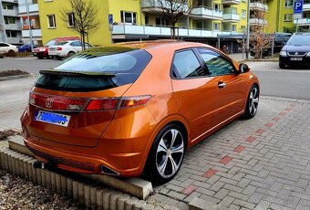 Honda Civic 1.8 - 3