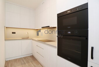 2+kk, 64,3m2 +balkon 5,8m2, Sochorcova ulice, Praha 4 - Háje - 3