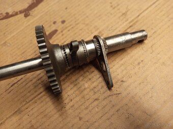 Stadion Jawetta Jaweta hřídel roztáčecí - 3