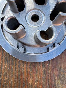 Přítlačný talíř spojky koš lamely píst Yamaha YZ YZF WRF - 3