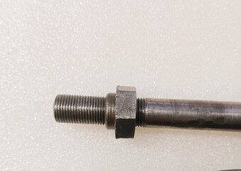 ČZ 125 & 150 C OSA ZADNÍHO KOLA NEODPRUŽENÁ ORIGINÁL - 3